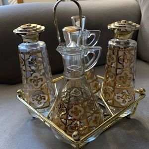 RARE:Culver Ltd 22kt salt & pepper shakers with oil and vinegar jars in caddy